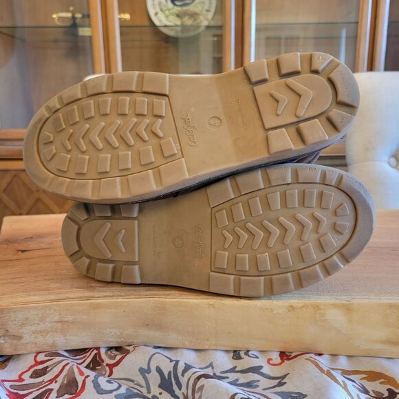 Cat & Jack Boys Insulated Boot, Size 4 - Picture 8 of 9